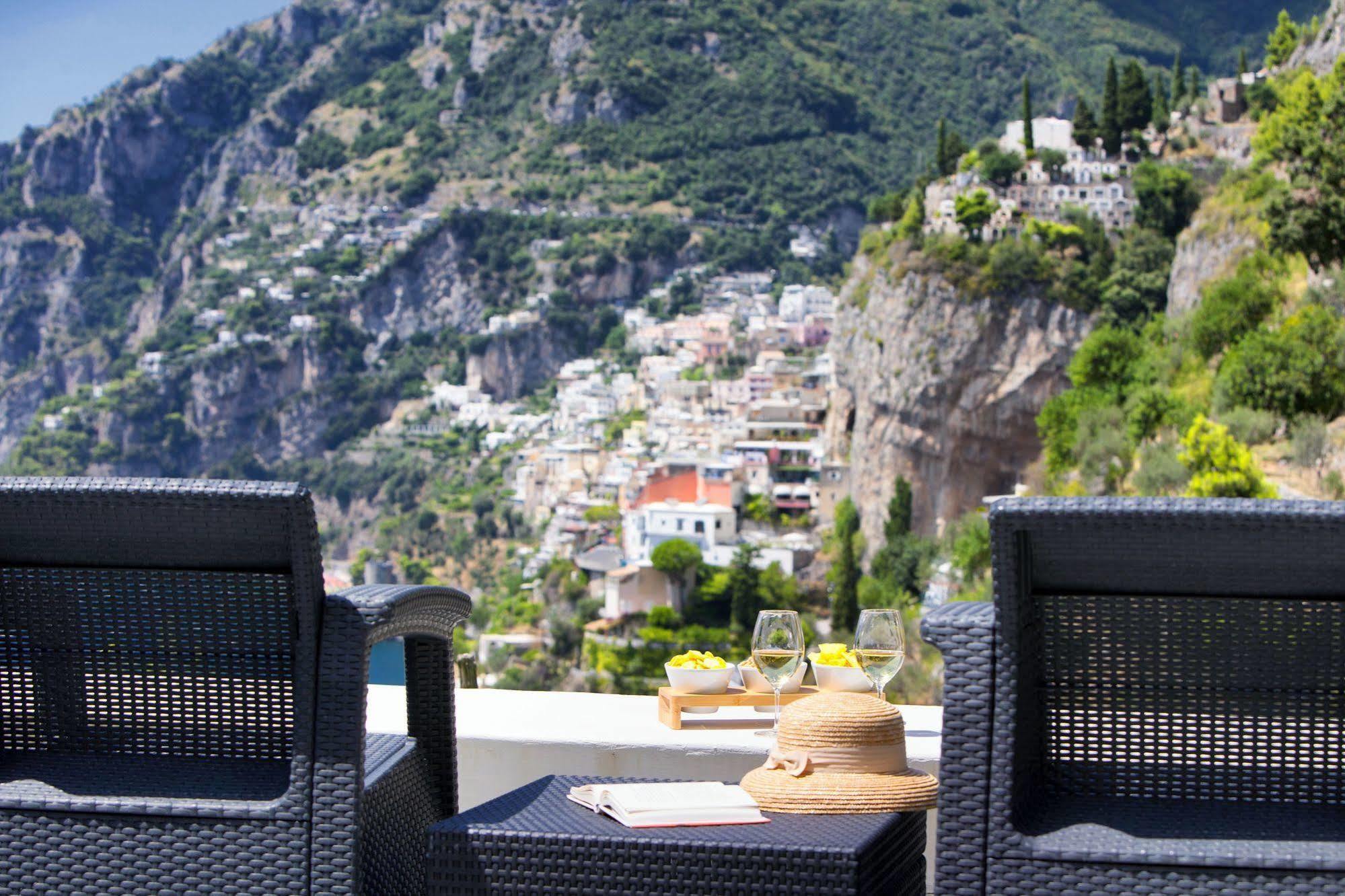 I Giardini Dei Sensi Aparthotel Positano Exteriör bild